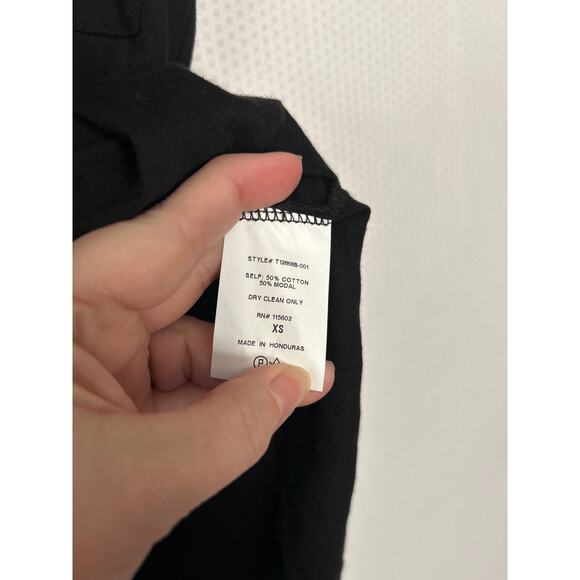 Lush Women's Black V Neck Short Sleeve Basic Lightweight Tee Size XS - Picture 5 of 8